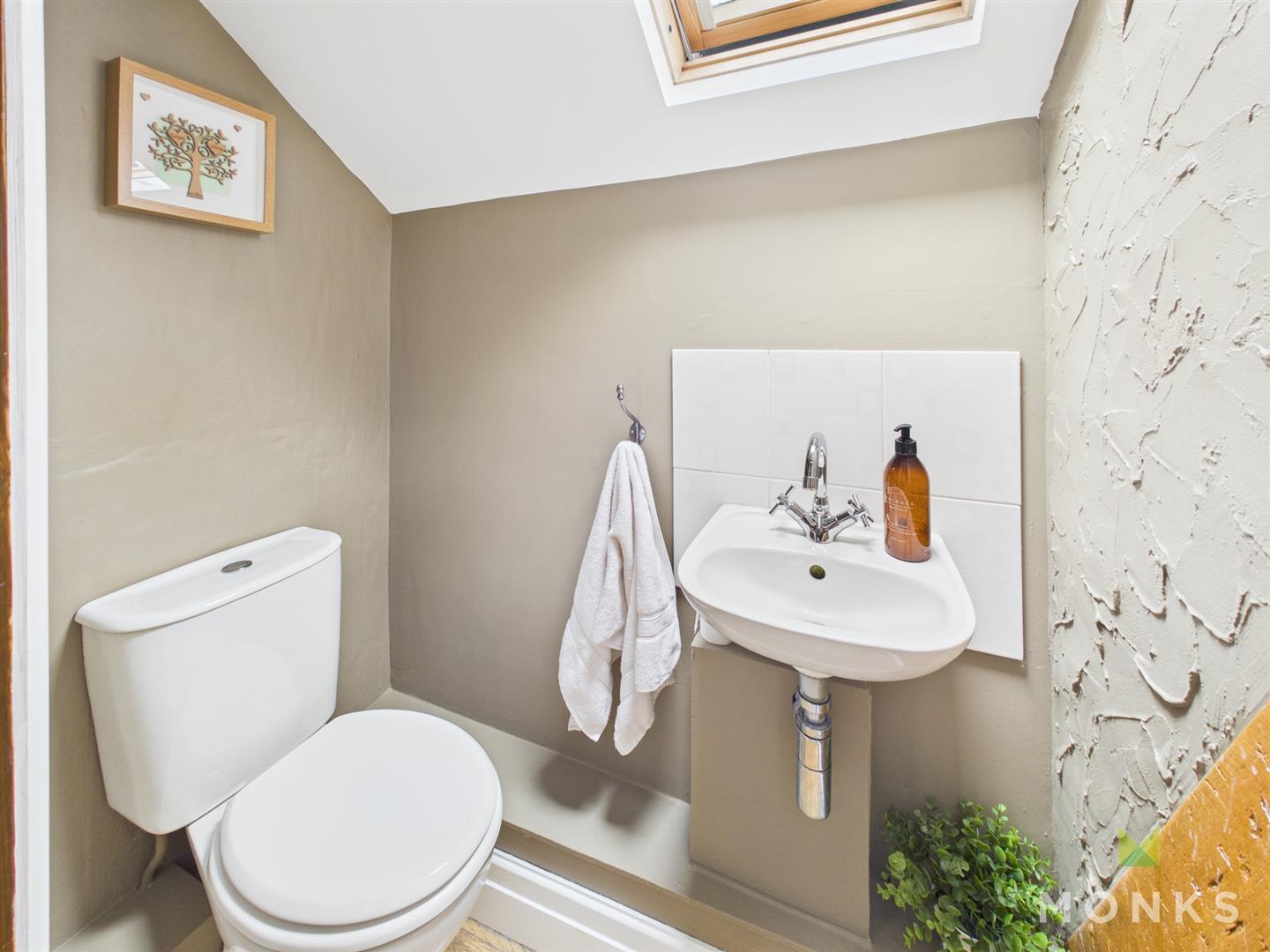 The Waen Cottage , Oswestry, SY10 8JD SSTC